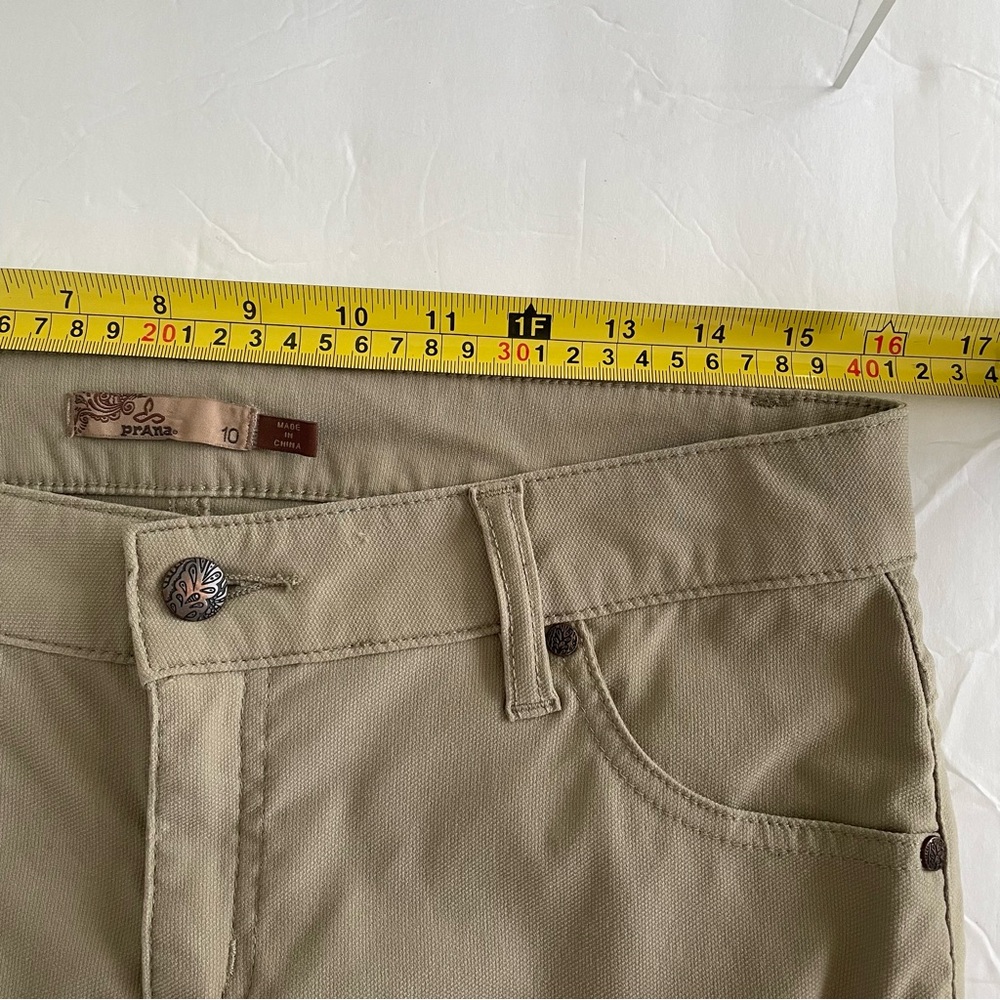 Brenna Fitted Mid Rise Skinny Moto Stretch Pants in Khaki Size 10 - Picture 12 of 12